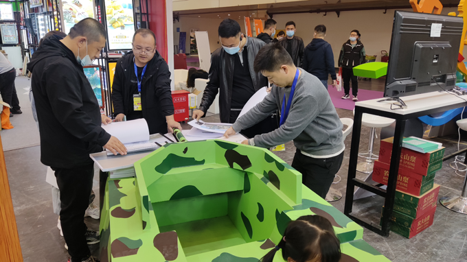2021鄭州中原廣告展 都贊城展會(huì)第一天現(xiàn)場實(shí)拍
