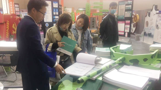 2021鄭州中原廣告展 都贊城展會第二天現(xiàn)場實拍