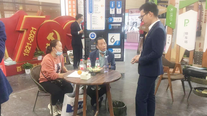2021鄭州中原廣告展 都贊城展會第二天現(xiàn)場實拍