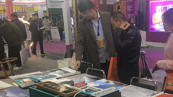 2024鄭州中原廣告展 都贊城標(biāo)識(shí)標(biāo)牌展會(huì)現(xiàn)場(chǎng)實(shí)拍